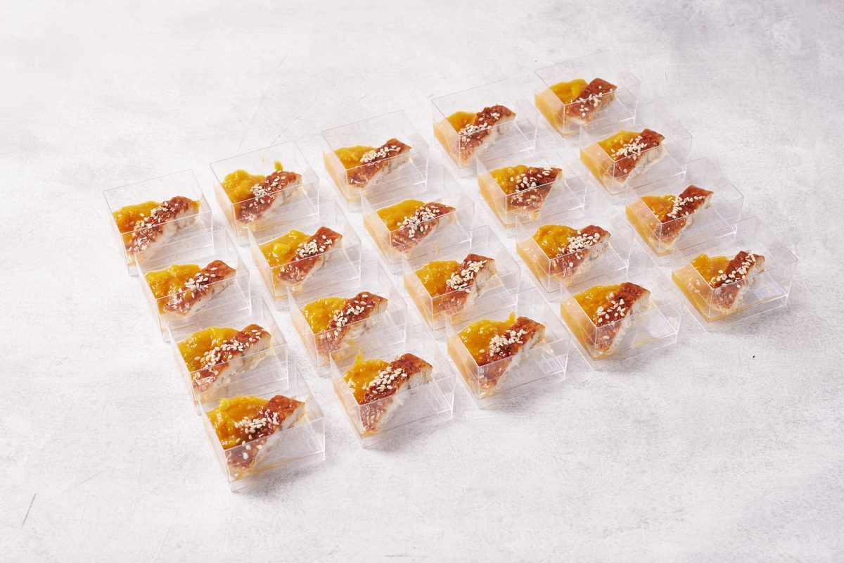 НАБОР КАНАПЕ С УГРЕМ